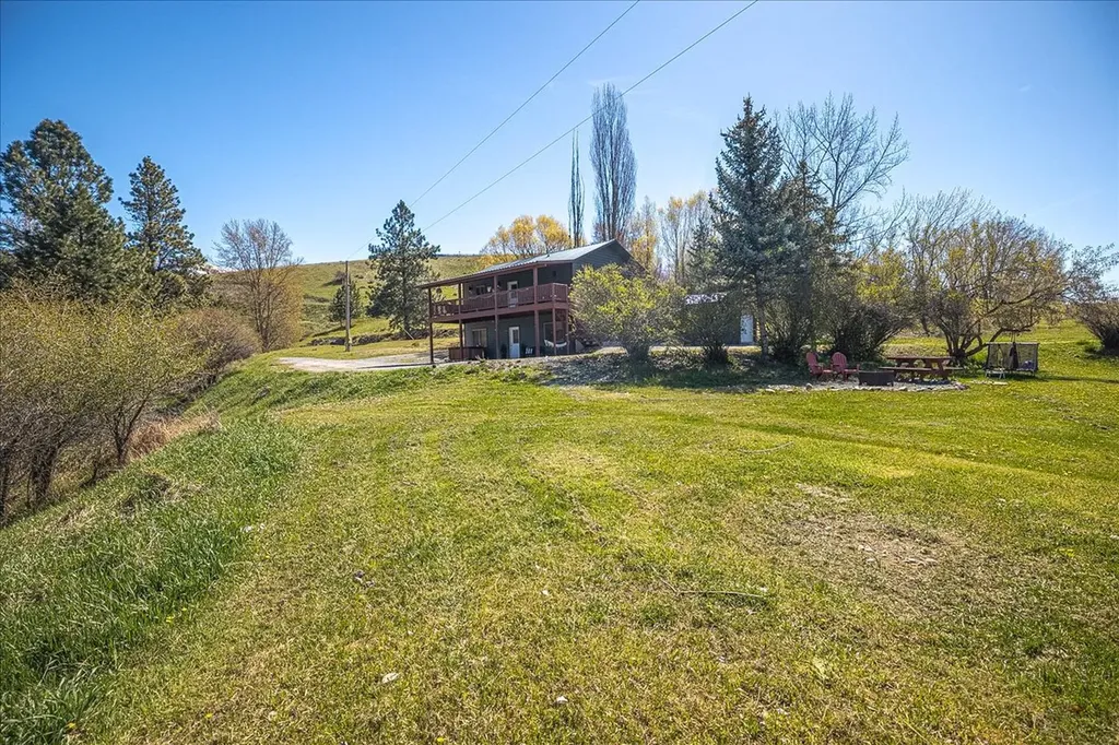 125 Spring Lane Eureka MT 59917