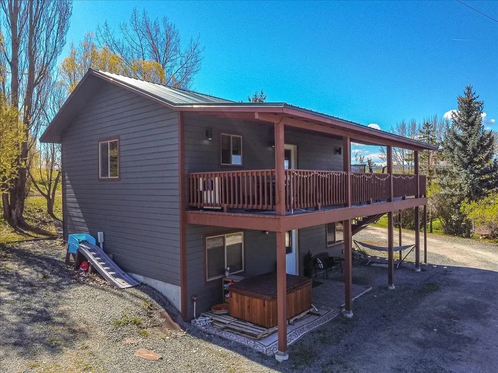 125 Spring Lane Eureka MT 59917