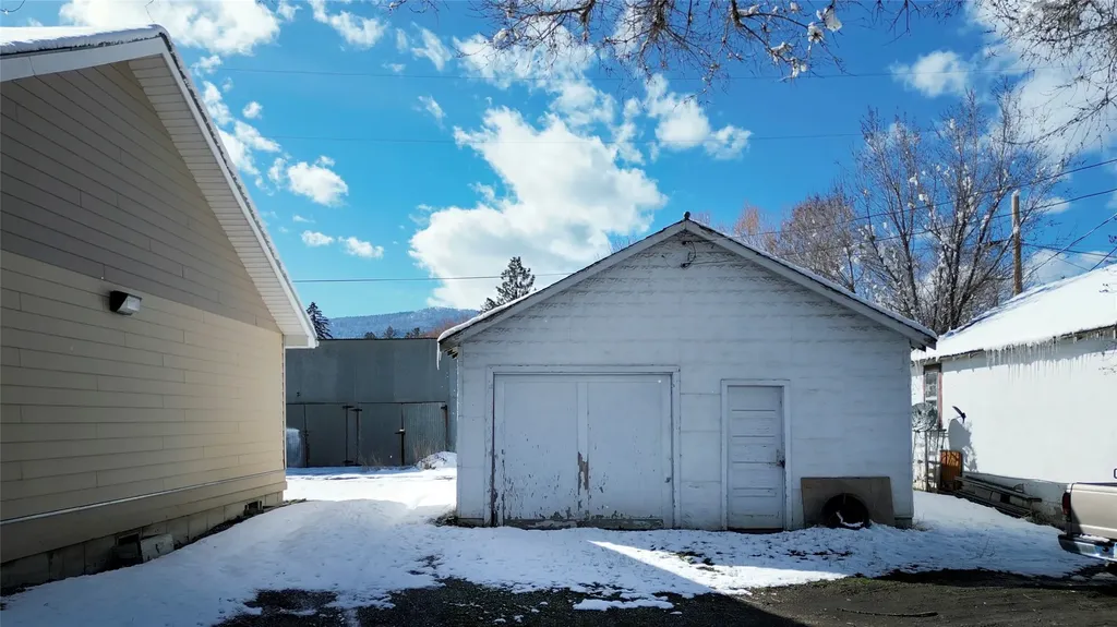 101 1st Avenue N Hot Springs MT 59845