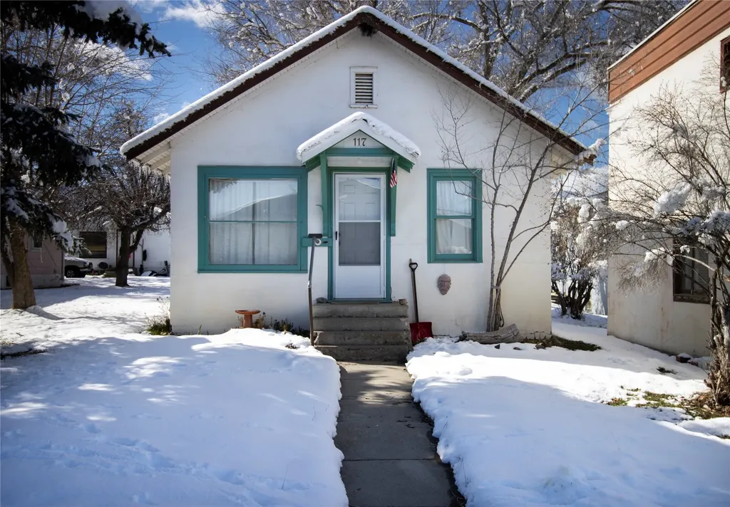101 1st Avenue N Hot Springs MT 59845