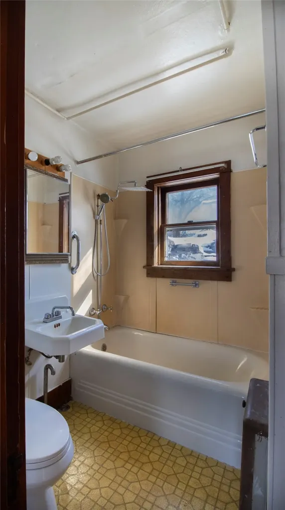 101 1st Avenue N Hot Springs MT 59845