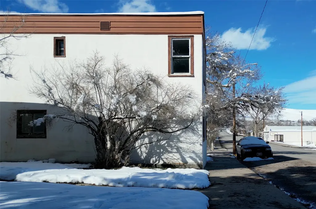 101 1st Avenue N Hot Springs MT 59845