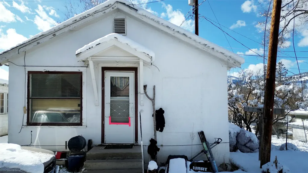 101 1st Avenue N Hot Springs MT 59845