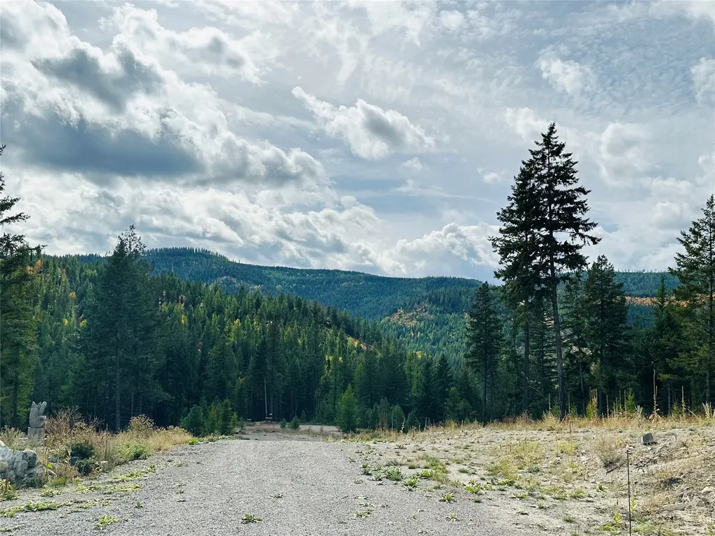410 Blacktail Heights Road Lakeside MT 59922