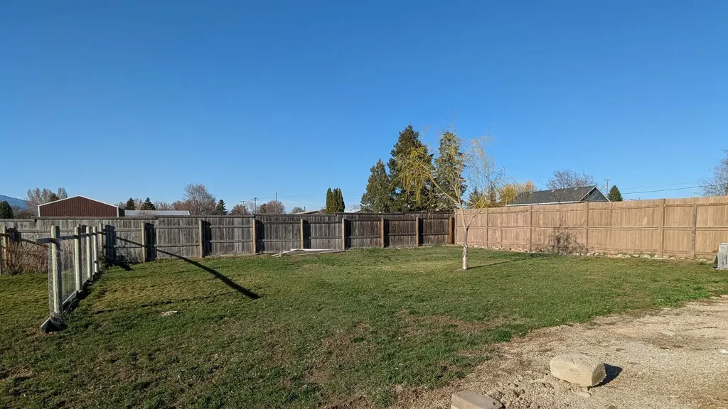 615 Park Avenue Stevensville MT 59870
