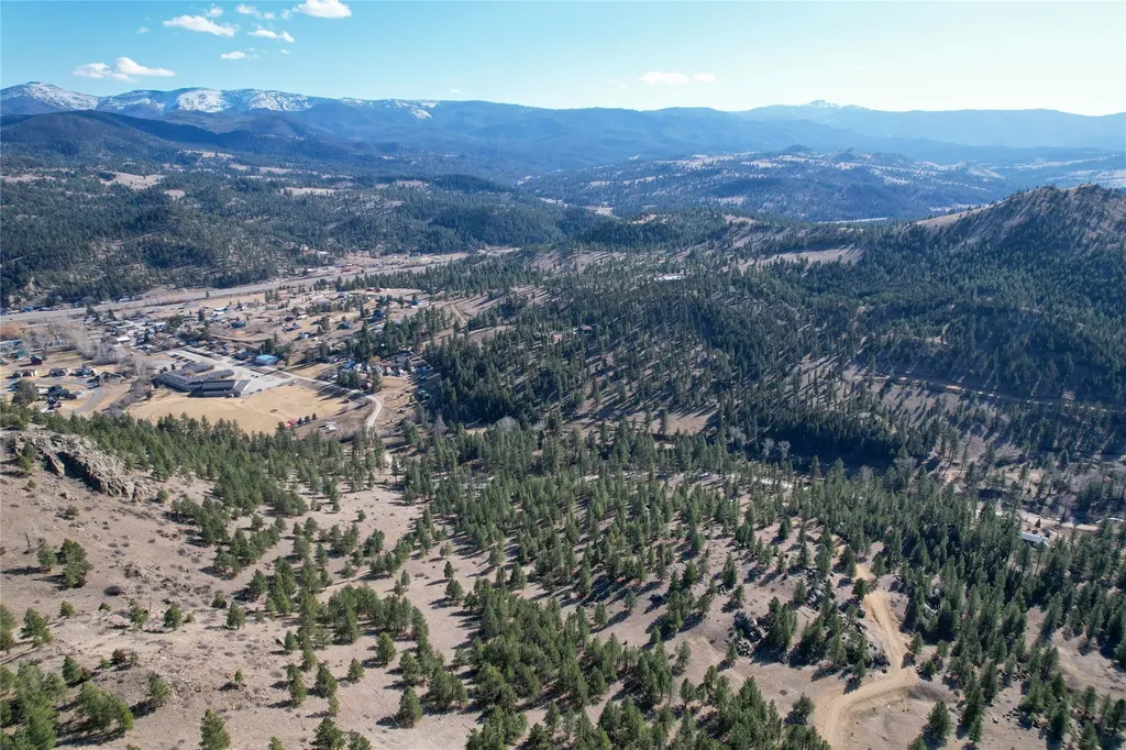 Tract A-2 Clancy Creek Road Clancy MT 59634