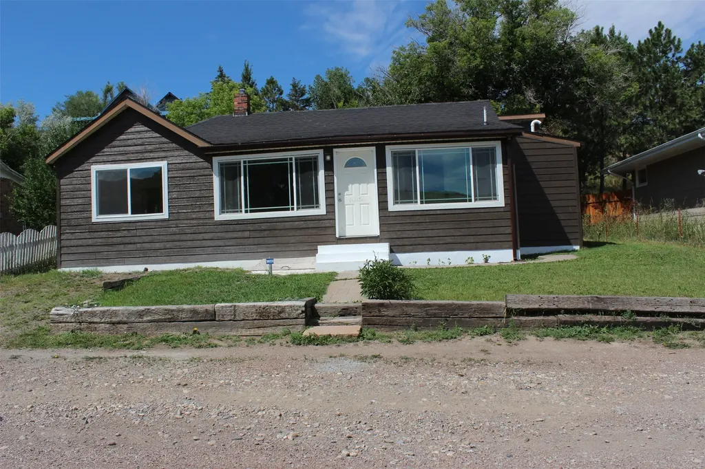 40 Crane Avenue Stockett MT 59480