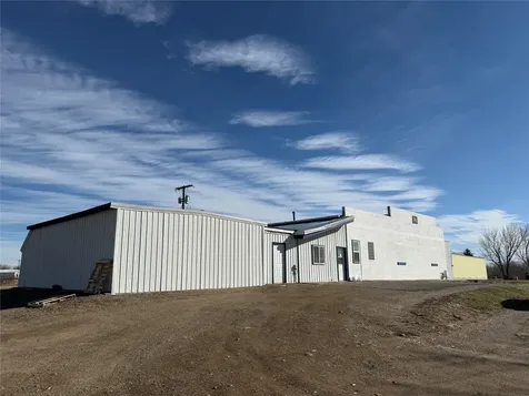 760 9TH Street E Chinook MT 59523