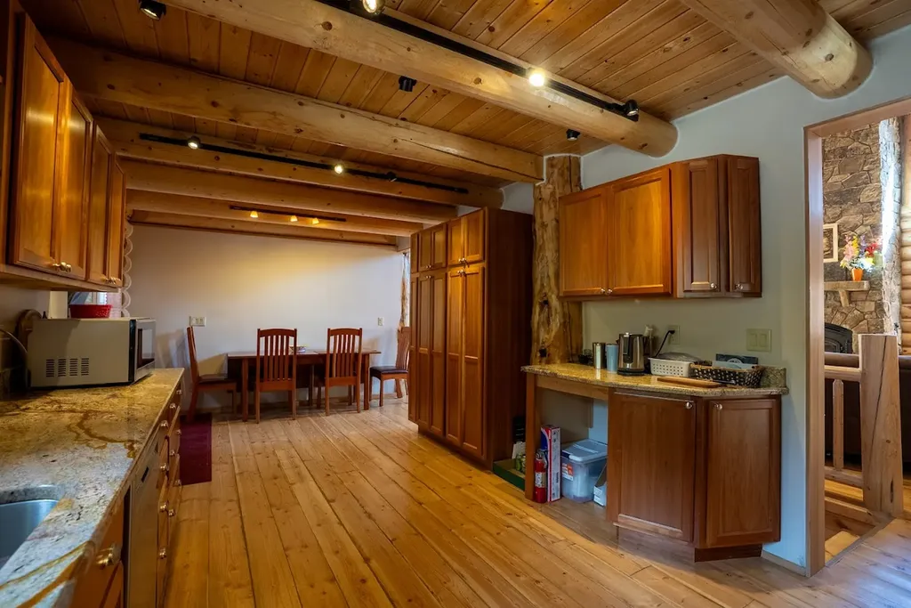 1009 Bourne Loop Victor MT 59875