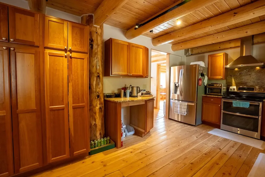 1009 Bourne Loop Victor MT 59875