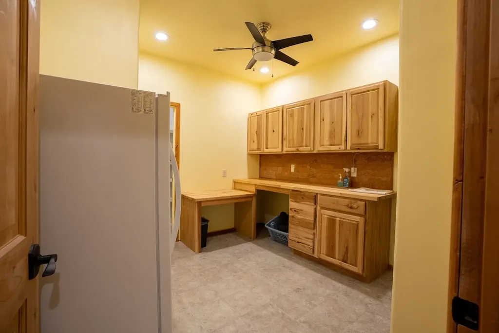 1009 Bourne Loop Victor MT 59875
