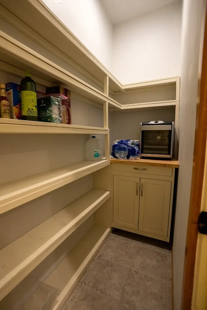 1009 Bourne Loop Victor MT 59875