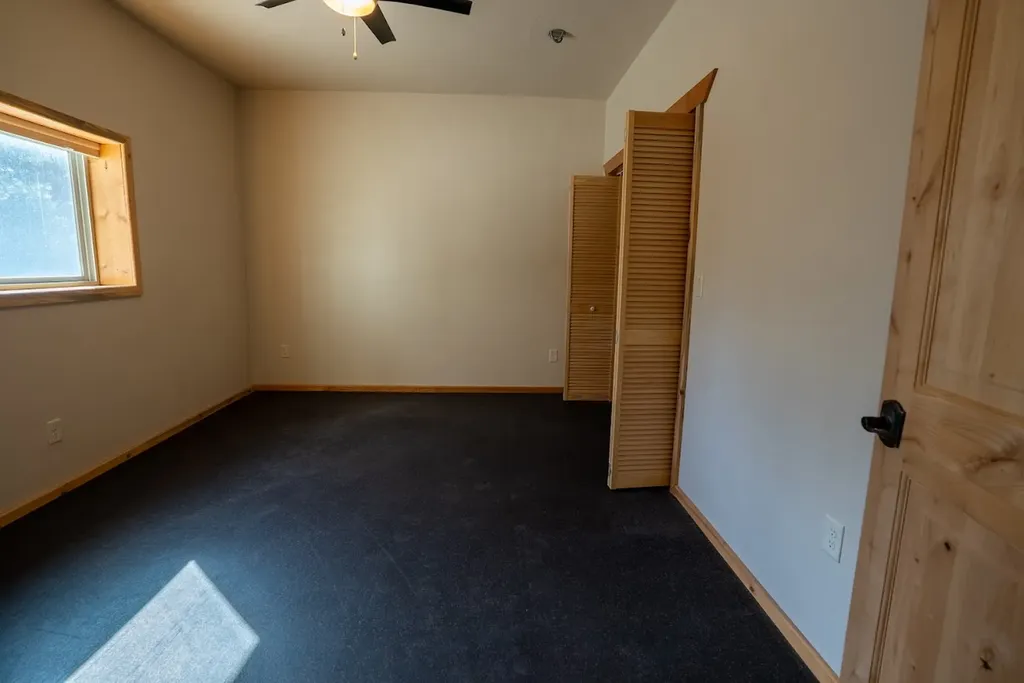 1009 Bourne Loop Victor MT 59875