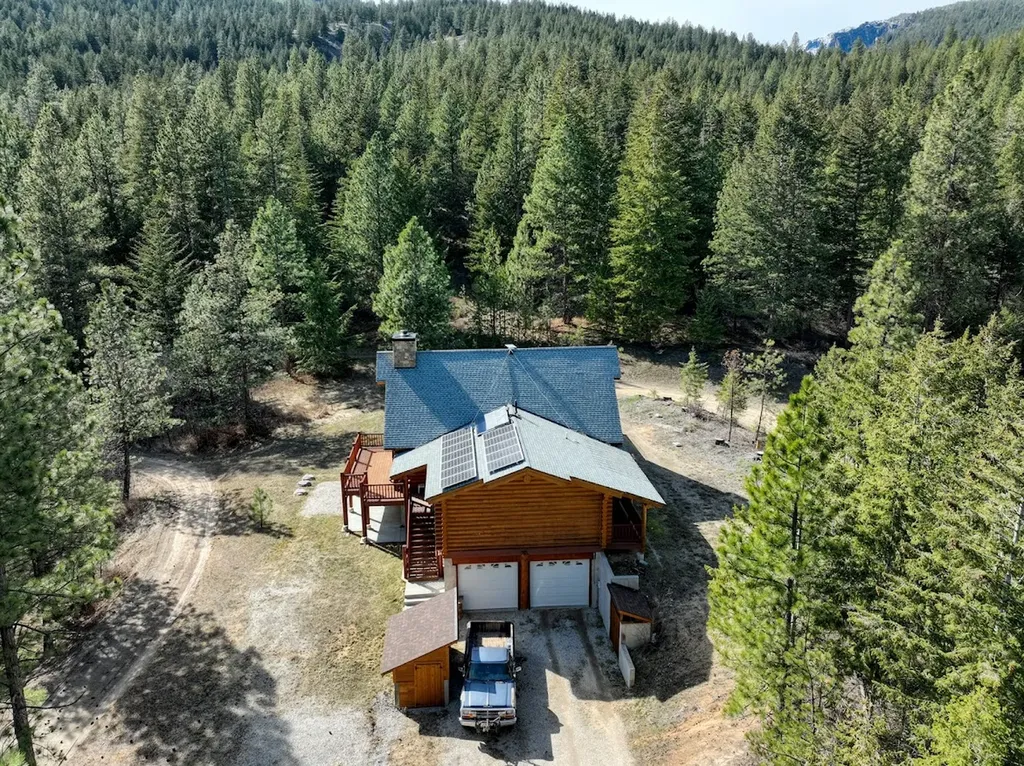 1009 Bourne Loop Victor MT 59875
