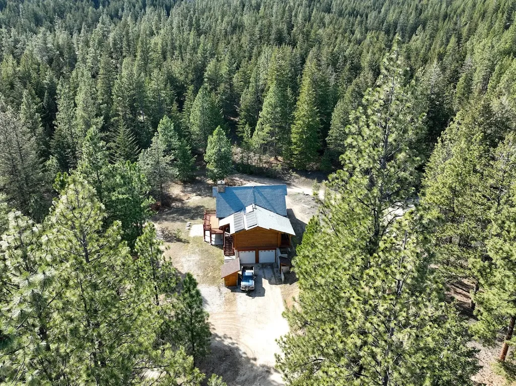 1009 Bourne Loop Victor MT 59875
