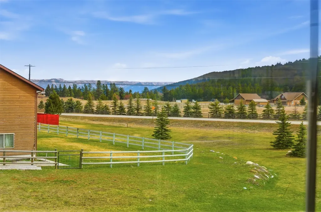 28 W Ashley Hills Drive Kalispell MT 59901