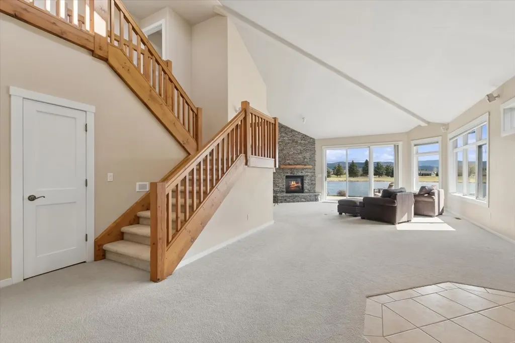 27 Bay Harbor Drive Bigfork MT 59911