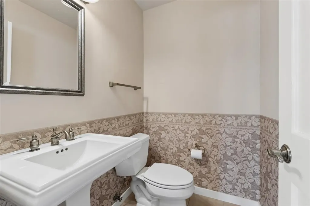 27 Bay Harbor Drive Bigfork MT 59911