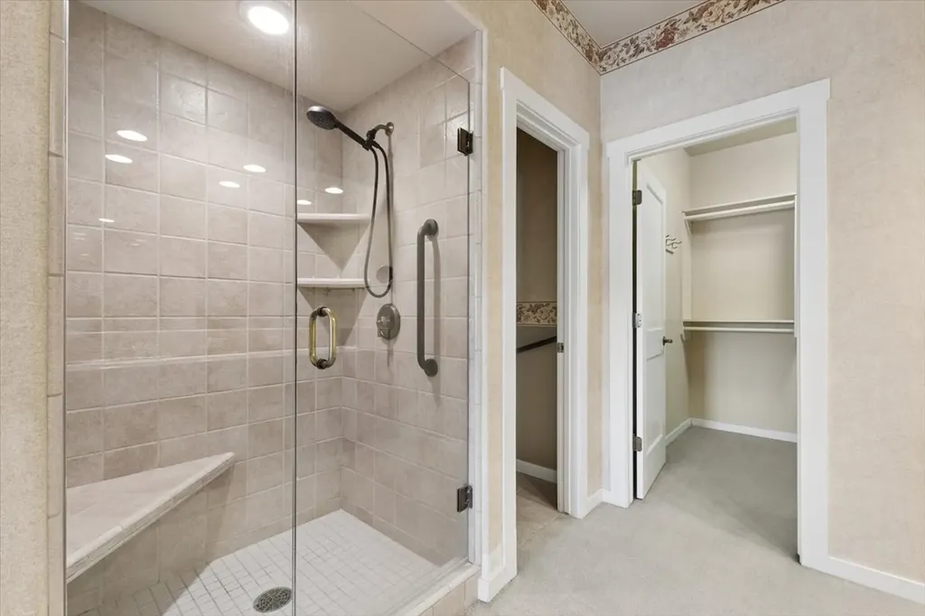 27 Bay Harbor Drive Bigfork MT 59911
