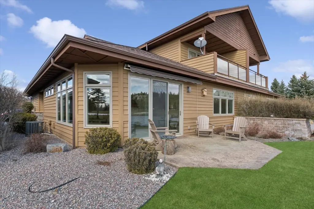 27 Bay Harbor Drive Bigfork MT 59911