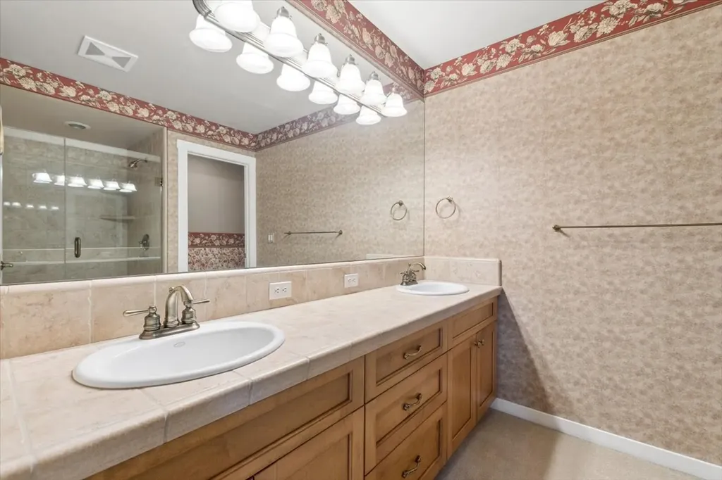 27 Bay Harbor Drive Bigfork MT 59911