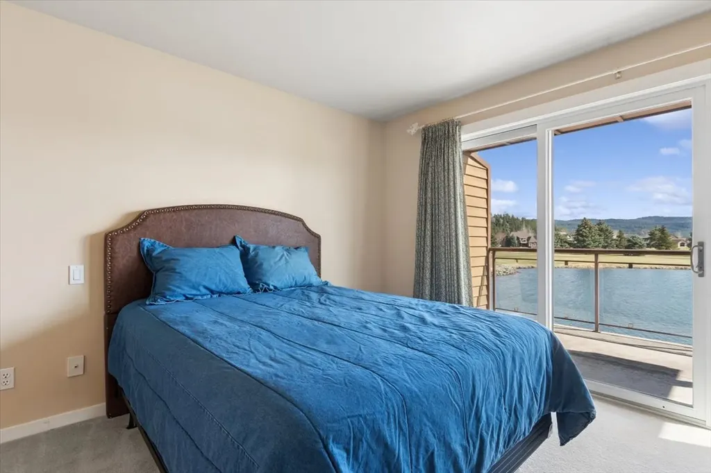27 Bay Harbor Drive Bigfork MT 59911