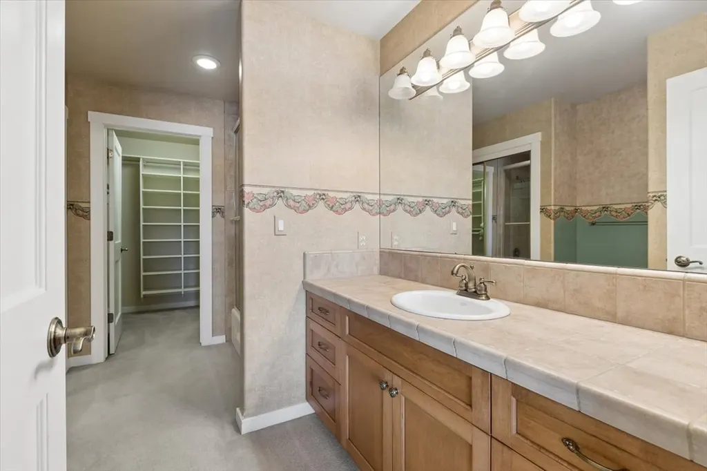 27 Bay Harbor Drive Bigfork MT 59911