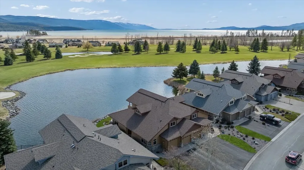 27 Bay Harbor Drive Bigfork MT 59911