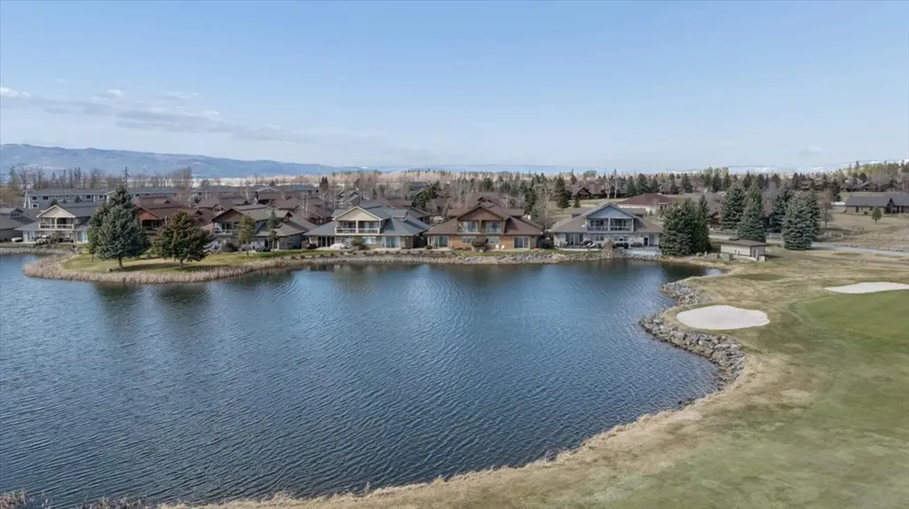 27 Bay Harbor Drive Bigfork MT 59911