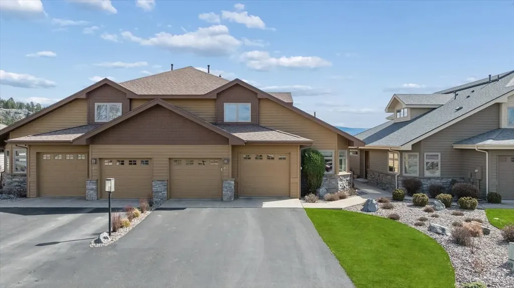 27 Bay Harbor Drive Bigfork MT 59911