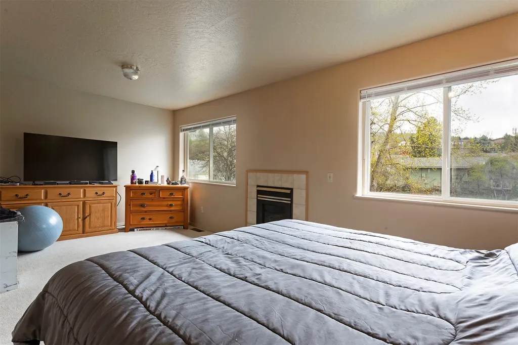 123 Grandview Way Missoula MT 59803