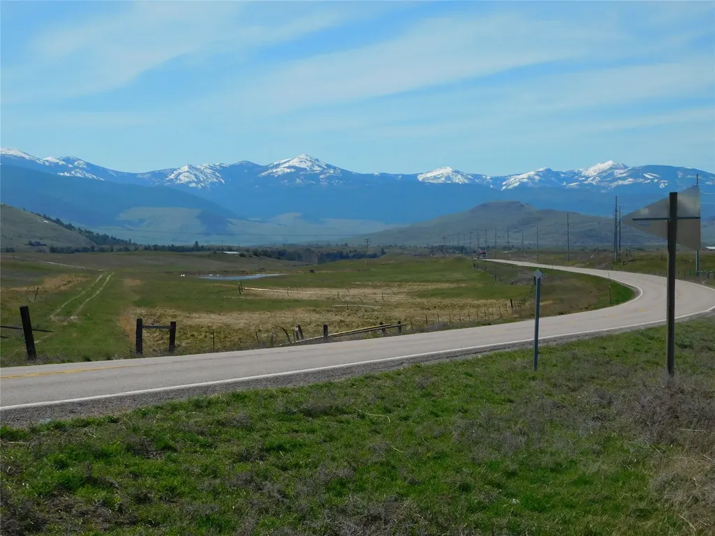 Nhn Highway 212 Charlo MT 59824
