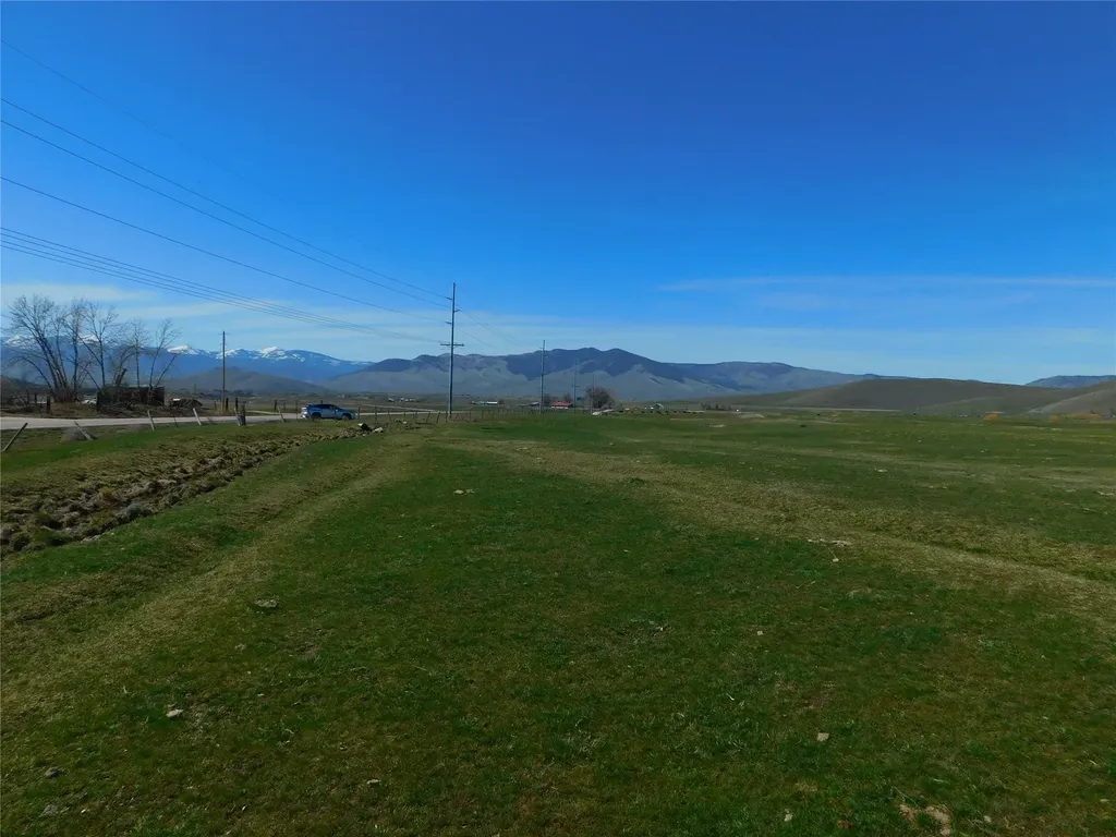 Nhn Highway 212 Charlo MT 59824