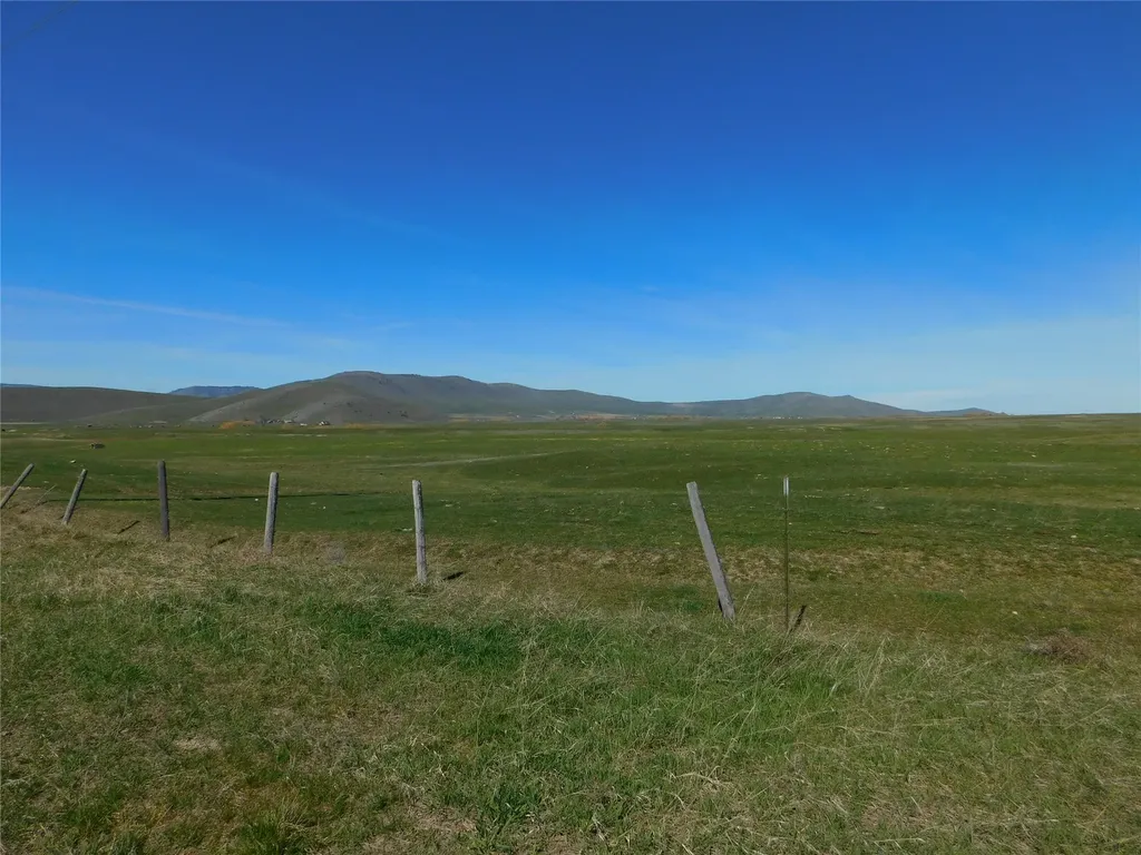 Nhn Highway 212 Charlo MT 59824
