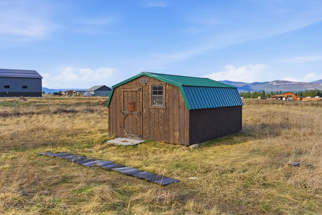 18 Luciano Drive Eureka MT 59917