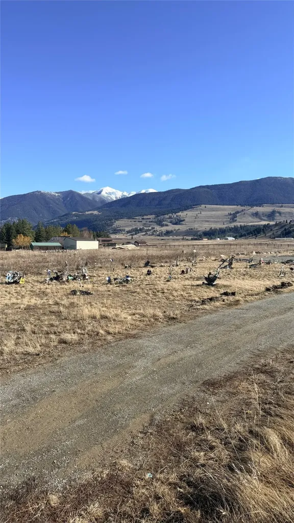 18 Luciano Drive Eureka MT 59917