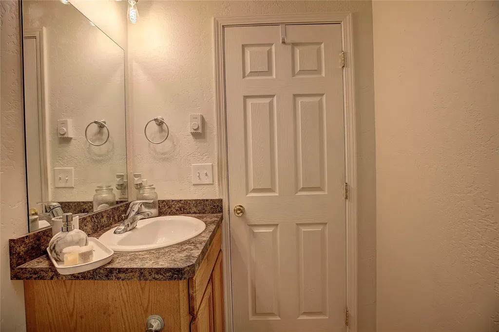 90 Empire Loop Kalispell MT 59901