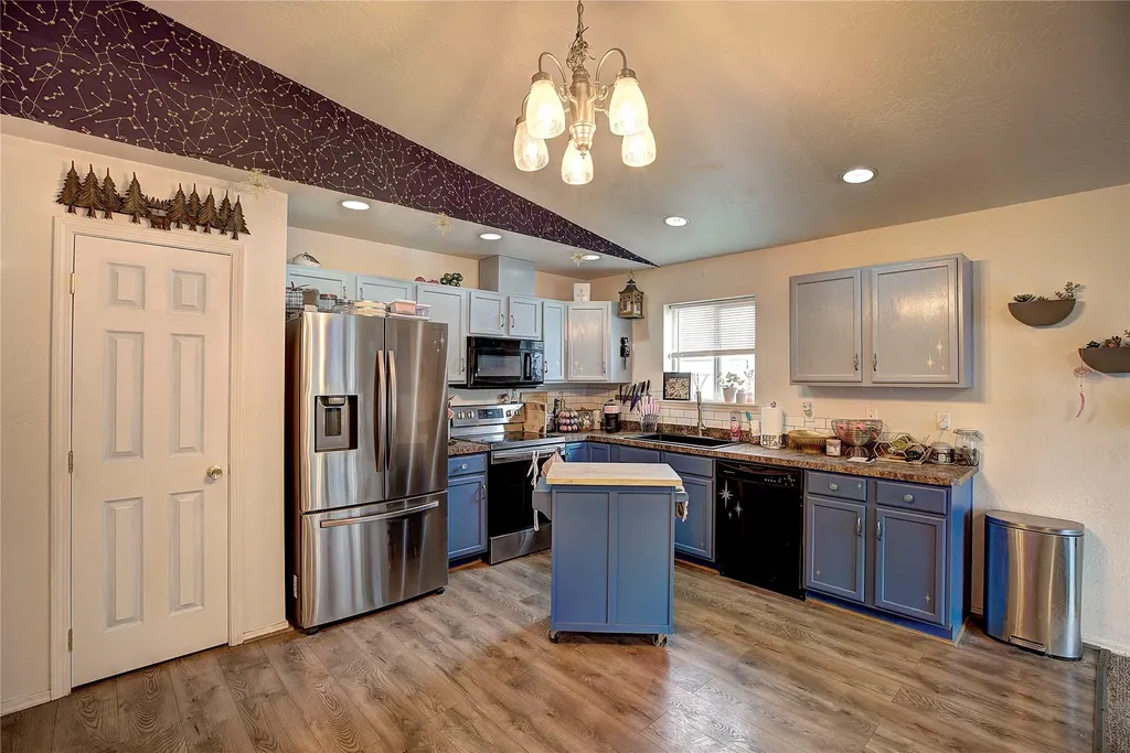 90 Empire Loop Kalispell MT 59901
