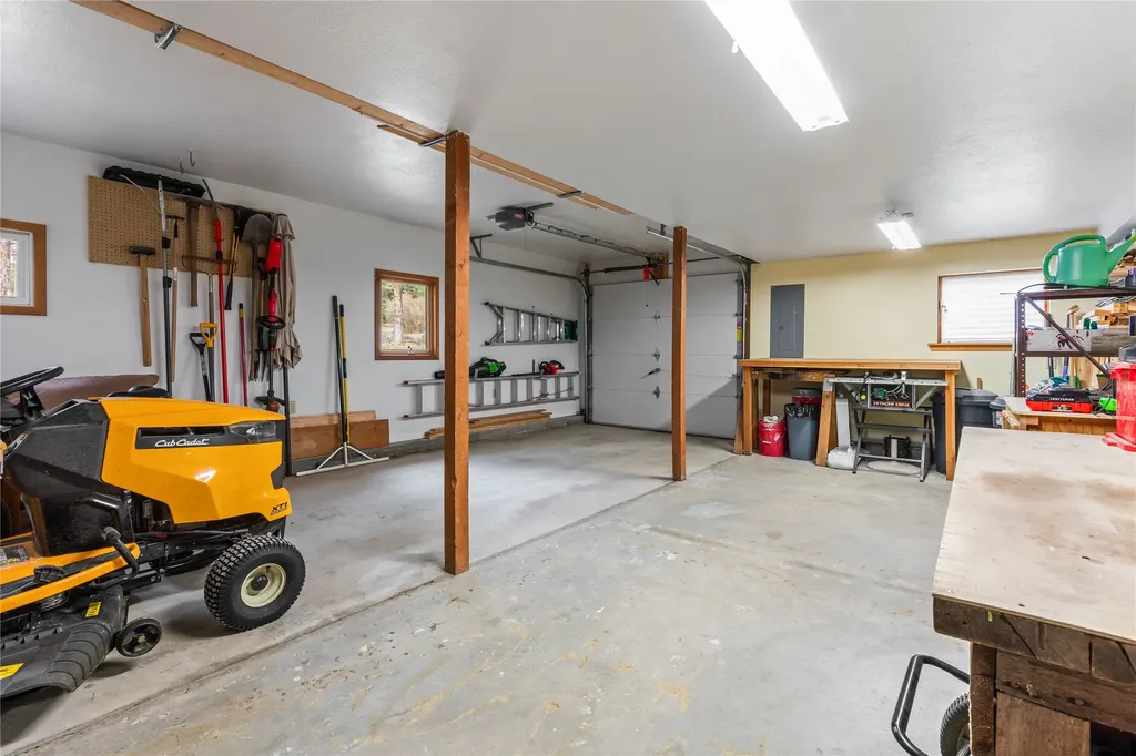 5559 Deer Lane Florence MT 59833