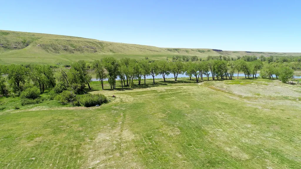 84 Tumbleweed Lane Great Falls MT 59404