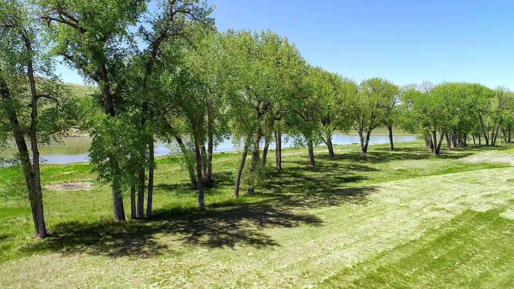 84 Tumbleweed Lane Great Falls MT 59404