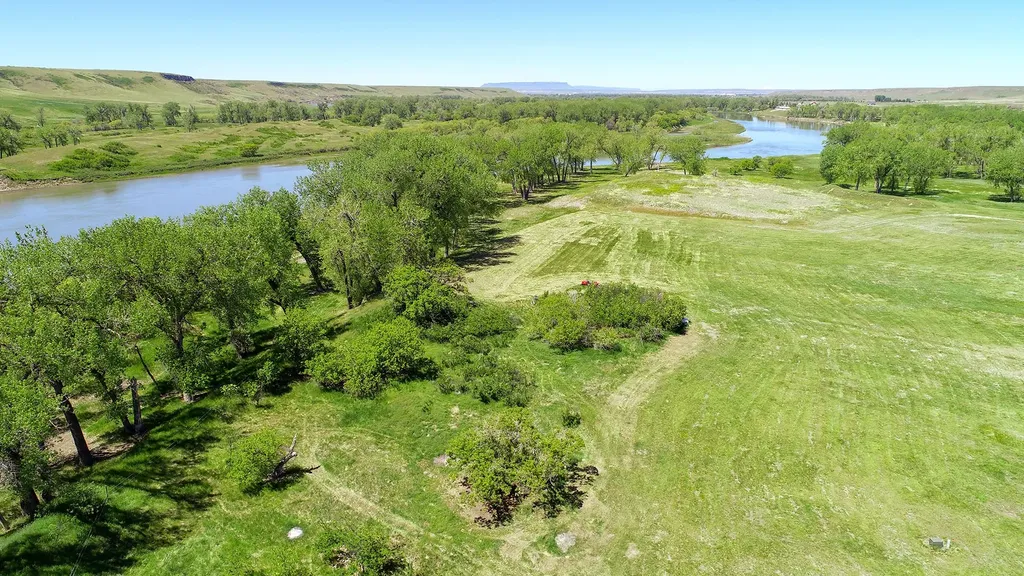 84 Tumbleweed Lane Great Falls MT 59404
