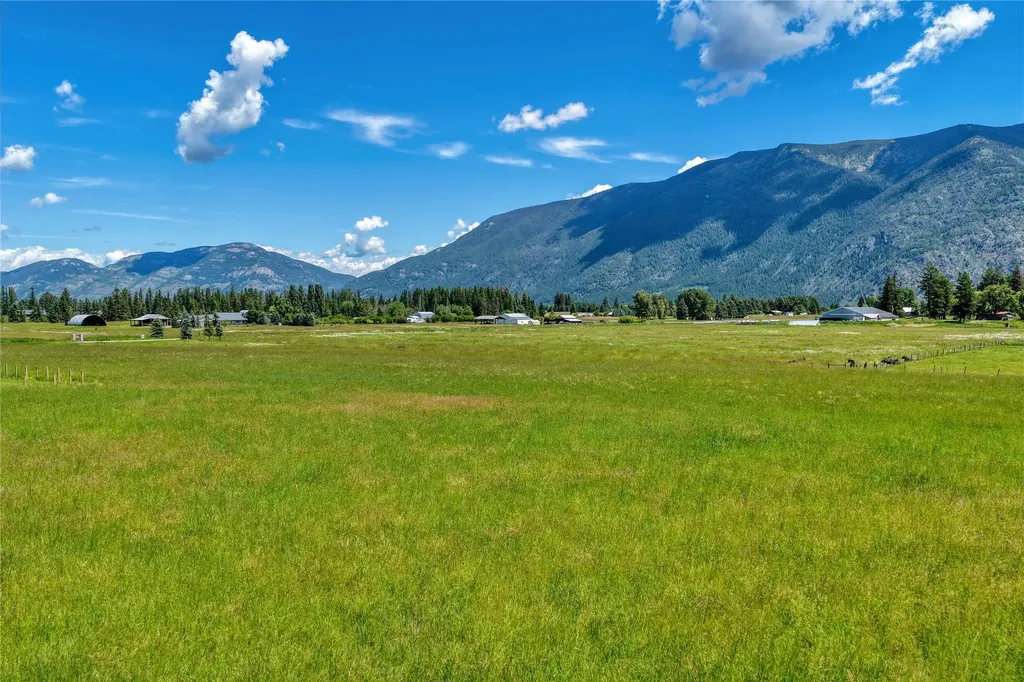 250 Patriots Lane Columbia Falls MT 59912