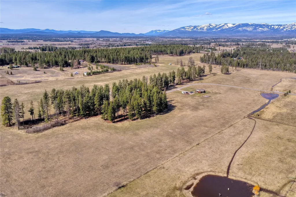250 Patriots Lane Columbia Falls MT 59912