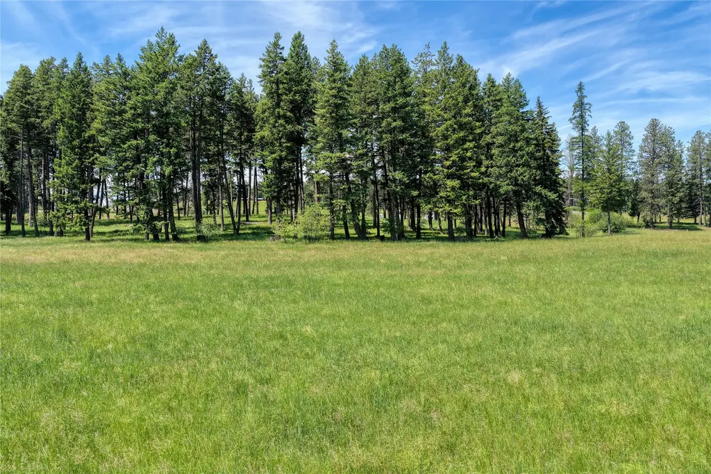 250 Patriots Lane Columbia Falls MT 59912