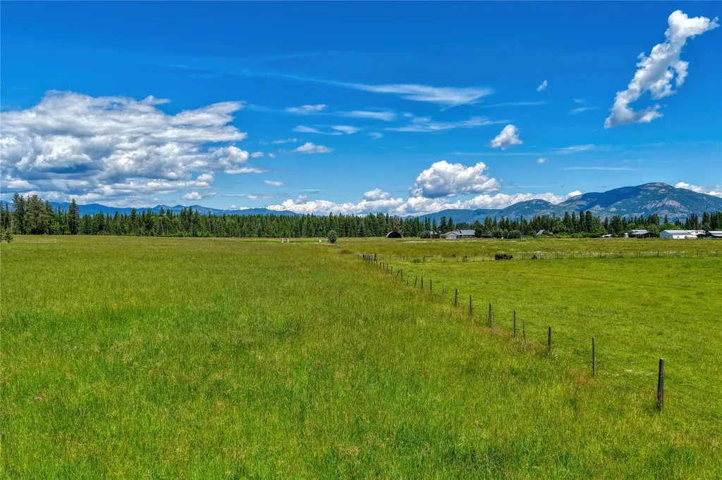 250 Patriots Lane Columbia Falls MT 59912