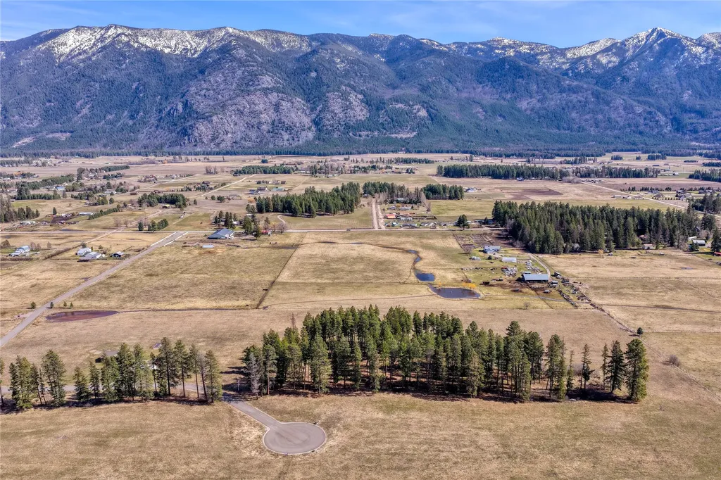250 Patriots Lane Columbia Falls MT 59912
