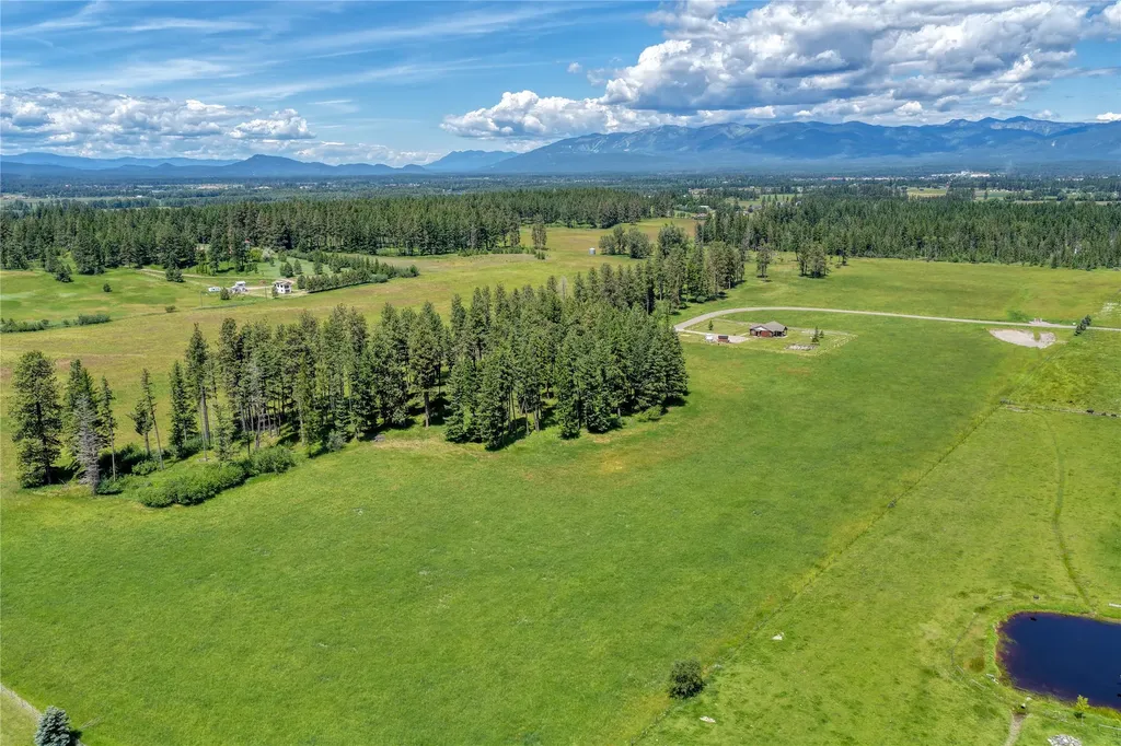 250 Patriots Lane Columbia Falls MT 59912