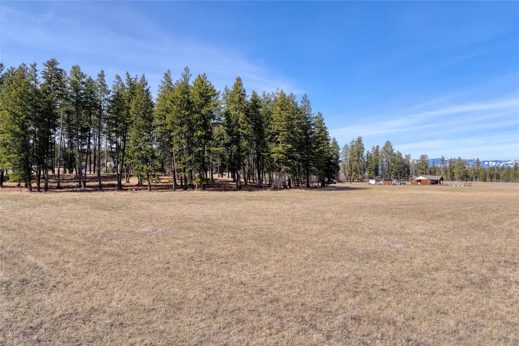 250 Patriots Lane Columbia Falls MT 59912