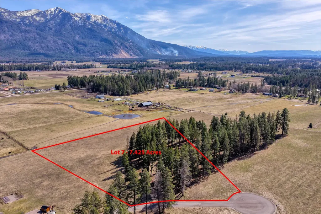250 Patriots Lane Columbia Falls MT 59912